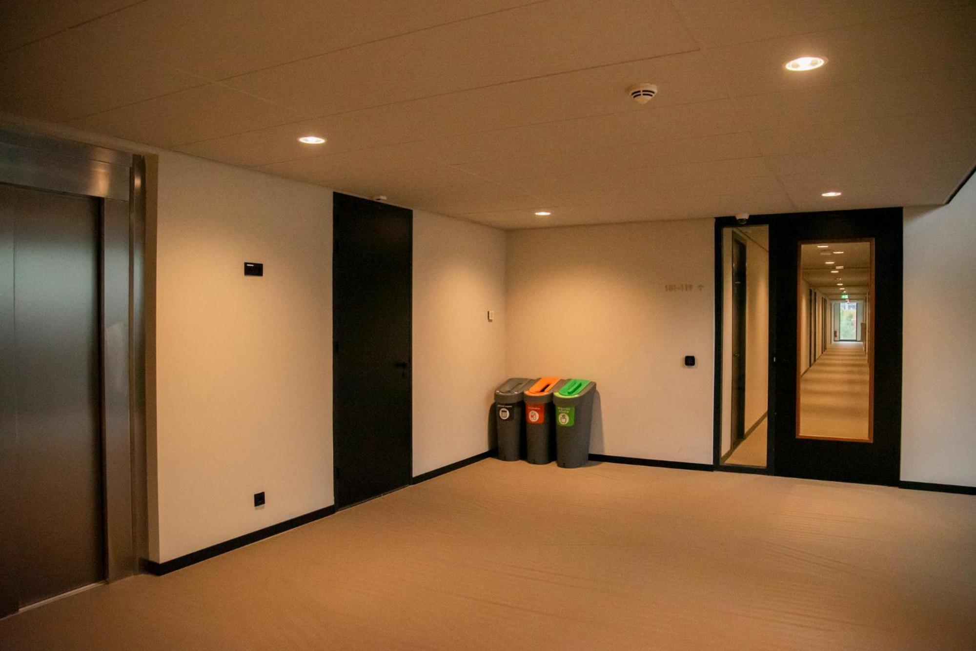 Bob W Amsterdam Noord Aparthotel ภายนอก รูปภาพ